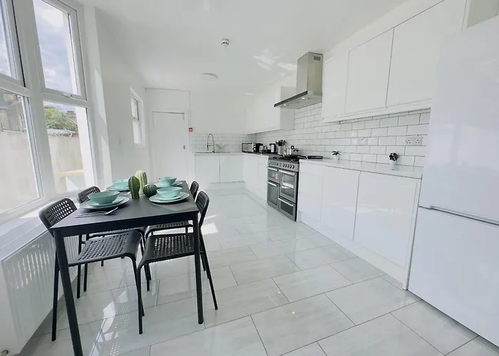 Leyton House - Sleepylodge Londra